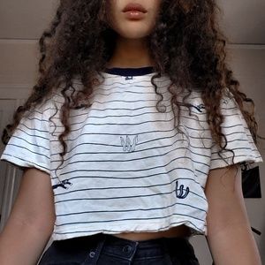 Casual and Fun Cropped T-shirt